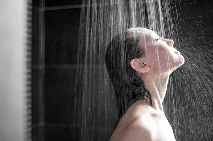 Tips Untuk Memilih Shampoo Mana Yang Cocok Untuk Rambut Yang Sering Rontok